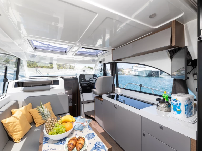 Båtuthyrning Bénéteau Antares 11 OB i Rogoznica på Samboat 