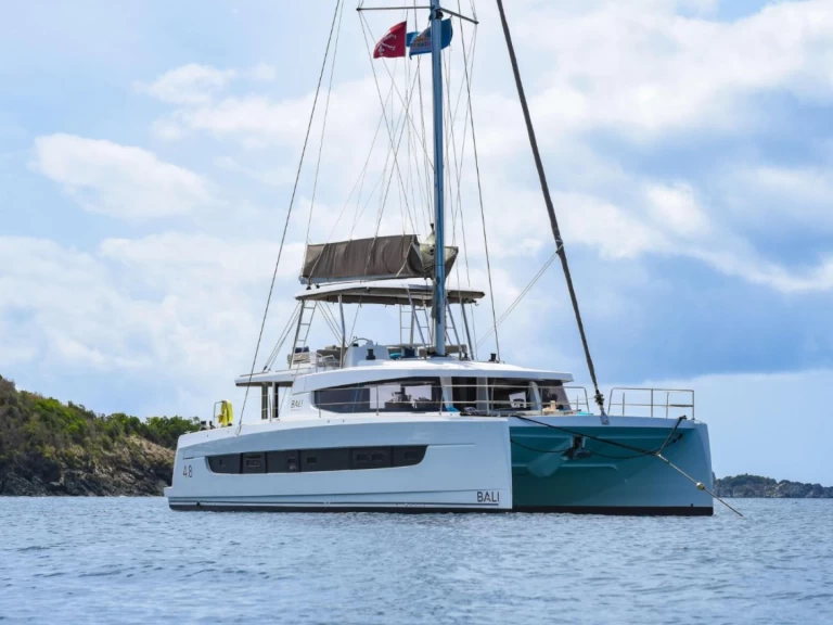 Yacht charter Antibes billig Catana 48