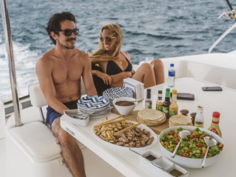 Hyr en Leopard Leopard 51 Powercat Playa Flamingo 