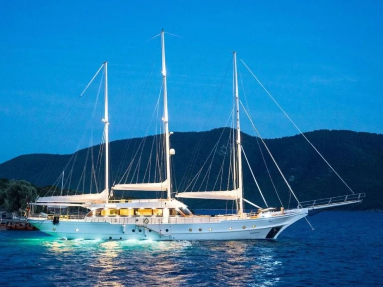 Gulet Custom Built Gulet charter bareboat eller skeppad i Bodrum
