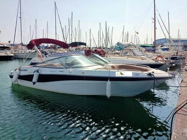 Båtuthyrning Four Winns Horizon 210 i Vilanova i la Geltrú på Samboat 