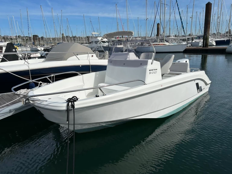 Uthyrning Port du Moulin Blanc - Bénéteau Flyer 6 SPACEdeck av Samboat 