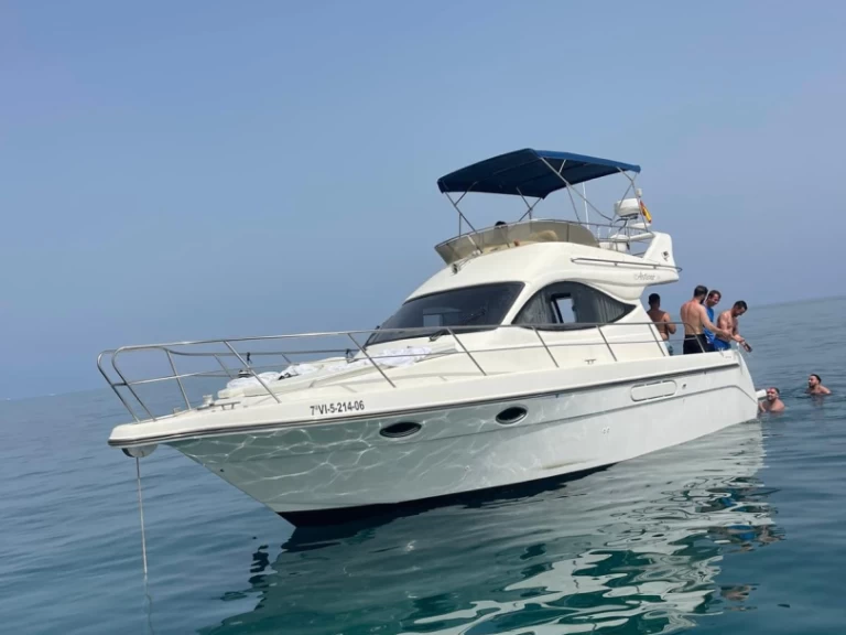 Yacht charter Fuengirola billig Astinor 34 Cruiser