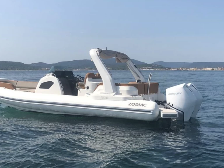 Båtuthyrning Zodiac Medline 9 i Port Grimaud på Samboat 