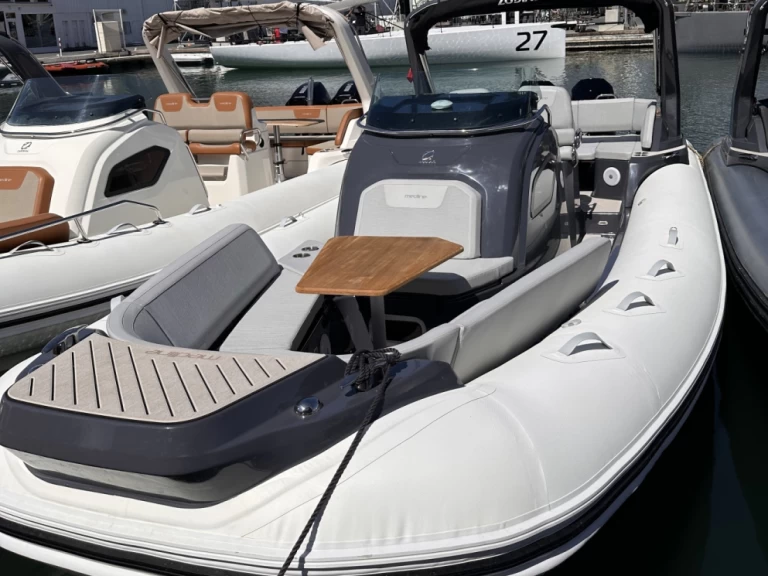 RIB för uthyrning Port Grimaud till det bästa priset 
