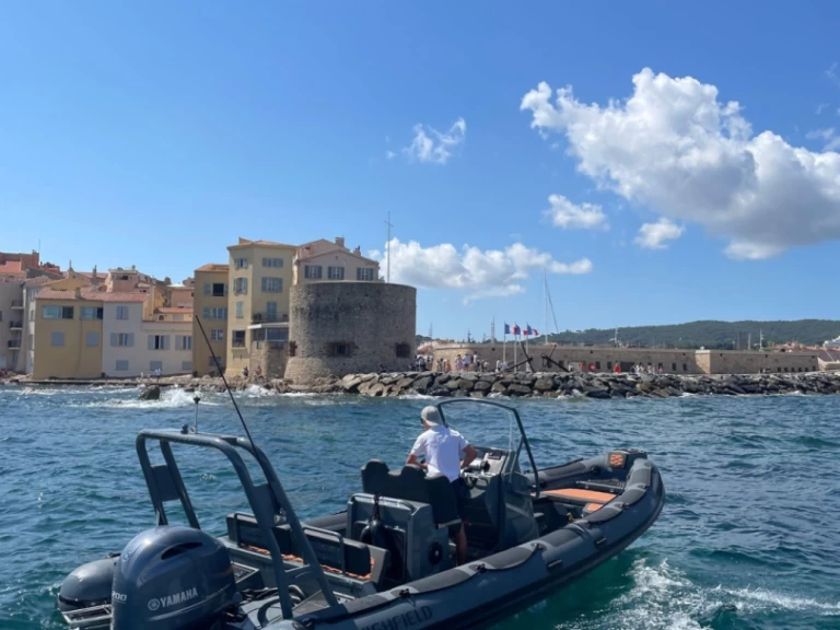 Yacht charter Port Grimaud billig HIGHFIELD 700