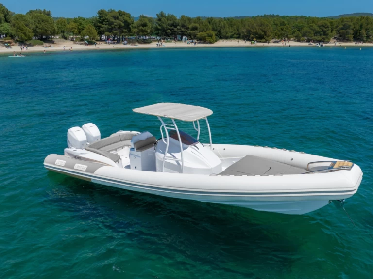 Yacht charter Bandol billig LIBECCIU 1000
