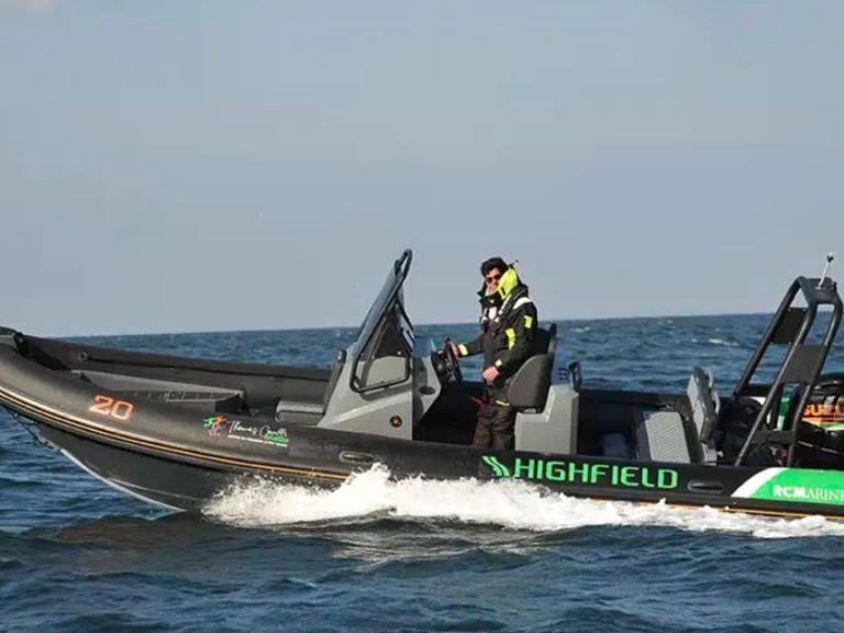 Båtuthyrning Highfield 700 THOMAS COVILLE i Cogolin på Samboat 