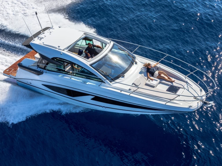 Hyr en Bénéteau Gran Turismo 36 Cogolin 