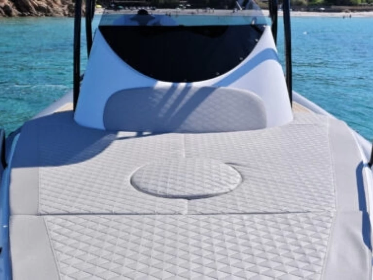 Uthyrning RIB Fanale marine  med en båtlicens 