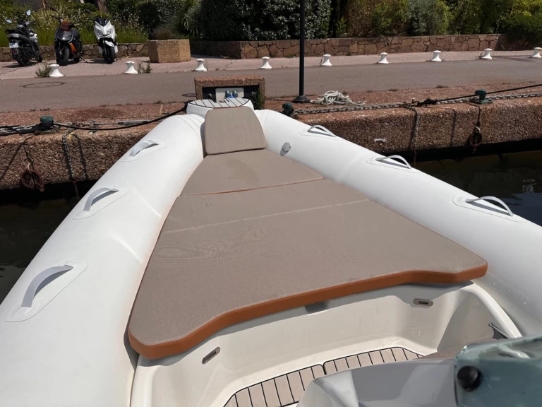 RIB för uthyrning Port Grimaud till det bästa priset 