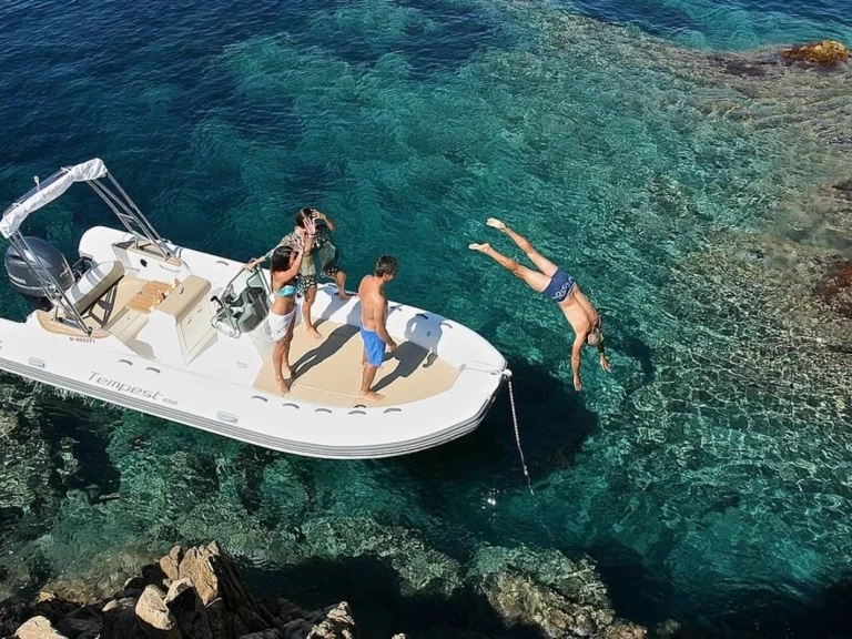 RIB för uthyrning Port Grimaud till det bästa priset 