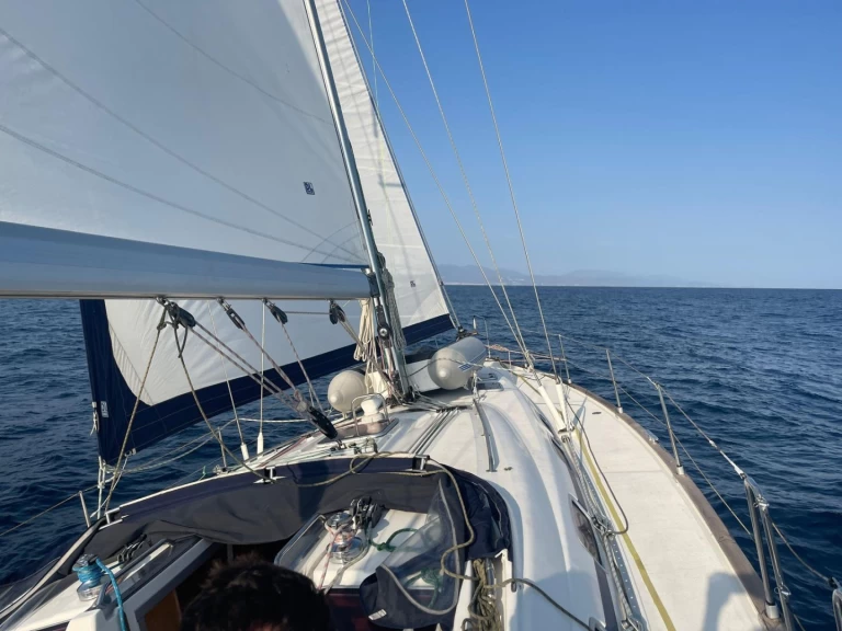 Uthyrning Segelbåt  Bavaria med en båtlicens 