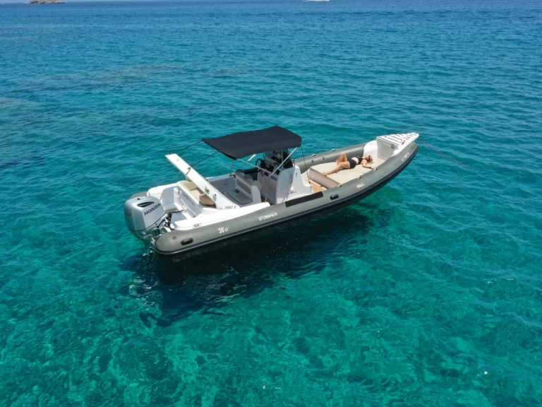 Uthyrning RIB Italboats med en båtlicens 