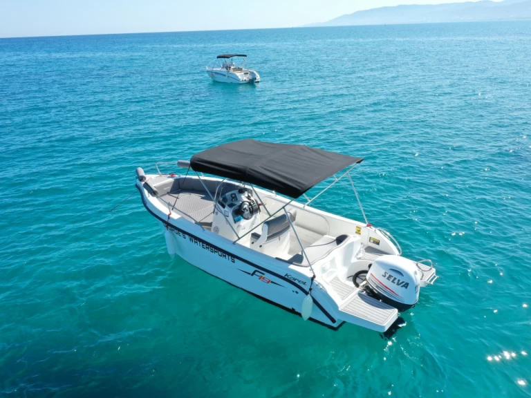 Karel F 19 charter bareboat eller skeppad i Latchi