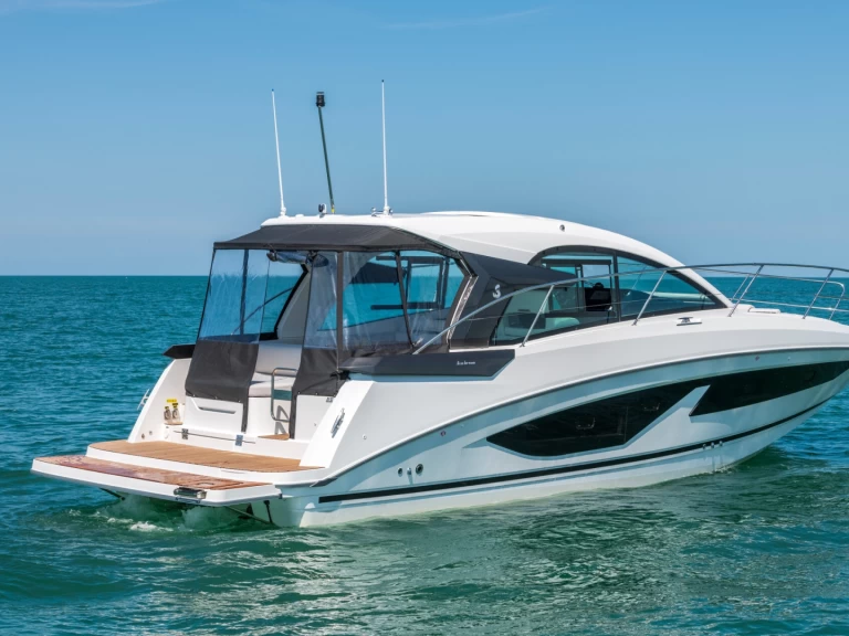 Hyr en Bénéteau Gran Turismo 36 Cogolin 