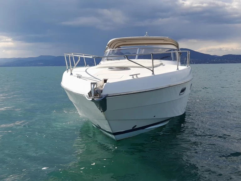 Yacht charter Port Grimaud billig Fiart 40 Genius