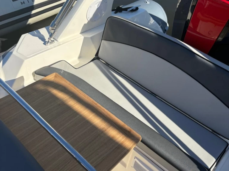 Båtuthyrning Lomac LOMAC 660 TURISMO i Saint-Florent på Samboat 