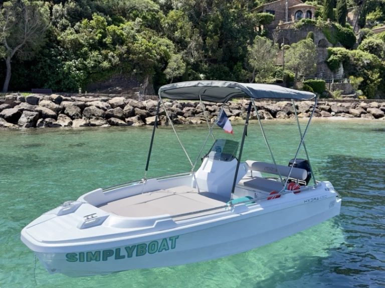 Uthyrning Motorbåt  ROTO med en båtlicens 