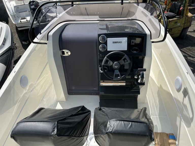 Hyr en Quicksilver 705 Open Saint-Martin-de-Ré 