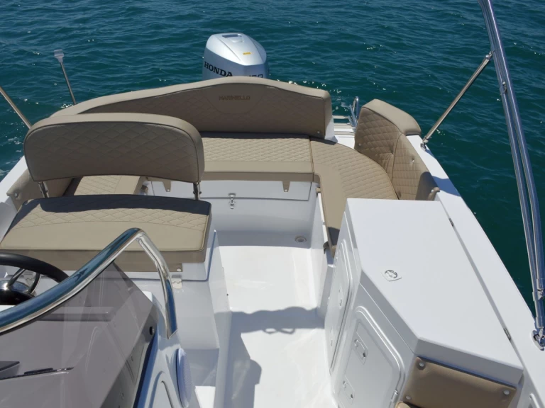 Yacht charter Funtana-Fontane billig Eden 22