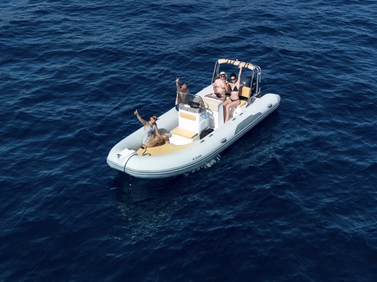 Hyra RIB med eller utan skeppare Capelli La Ciotat 