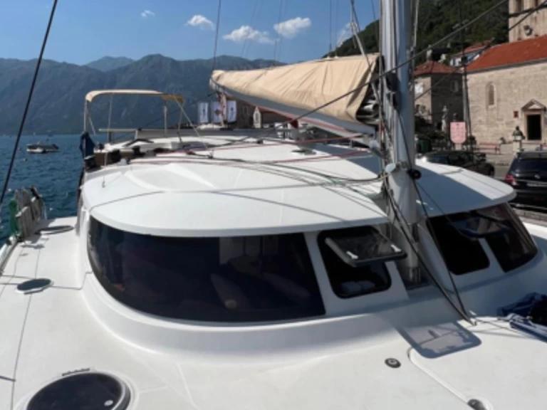 Uthyrning Katamaran  i Porto Montenegro - Fountaine Pajot Lipari 41
