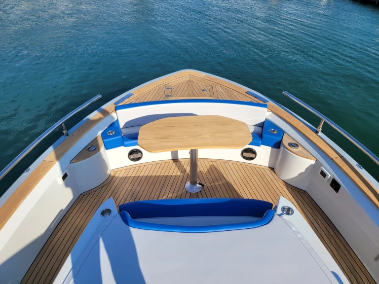 Motorbåt  för uthyrning Sorrento till det bästa priset 