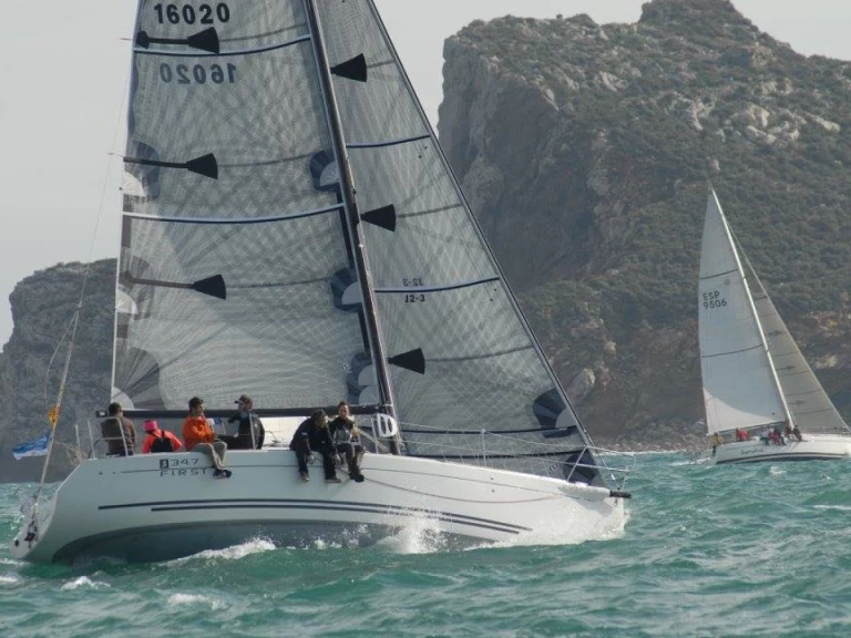 Båtuthyrning Bénéteau First 34.7 i Port de Palamós på Samboat 