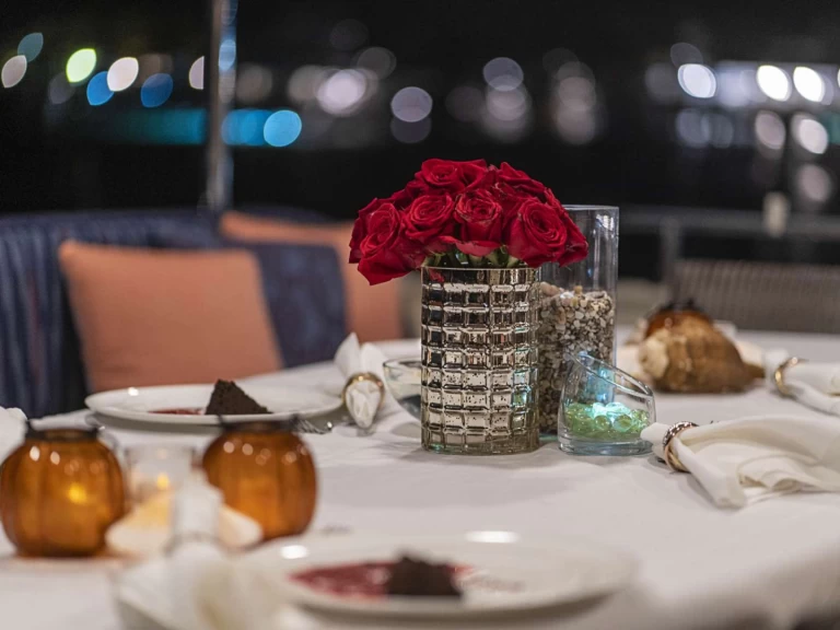 Lyx yacht för uthyrning Florida till det bästa priset 