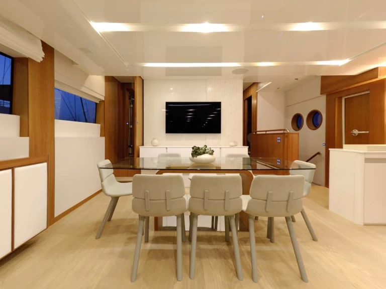 Aicon FUNSEA charter bareboat eller skeppad i Lavrio