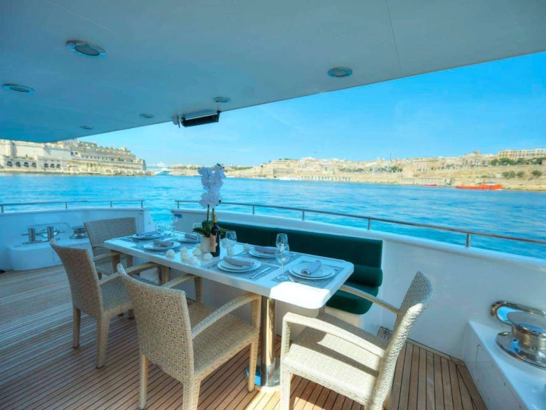 Uthyrning Lyx yacht i Valletta - Custom VOYAGER