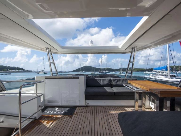 Hyr en Lagoon HULYA Bahamas  