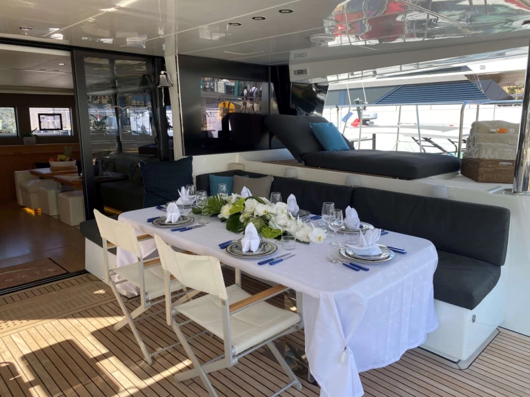 Yacht charter Golfe-Juan billig LA FREGATE