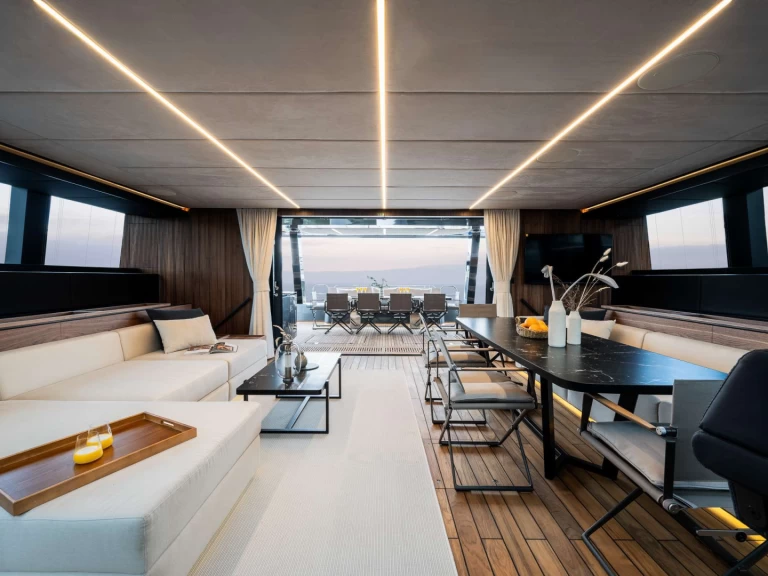 Uthyrning Lyx yacht Sunreef med en båtlicens 