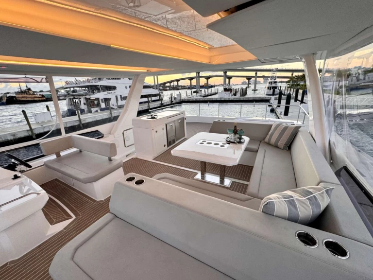 Uthyrning Lyx yacht Leopard med en båtlicens 