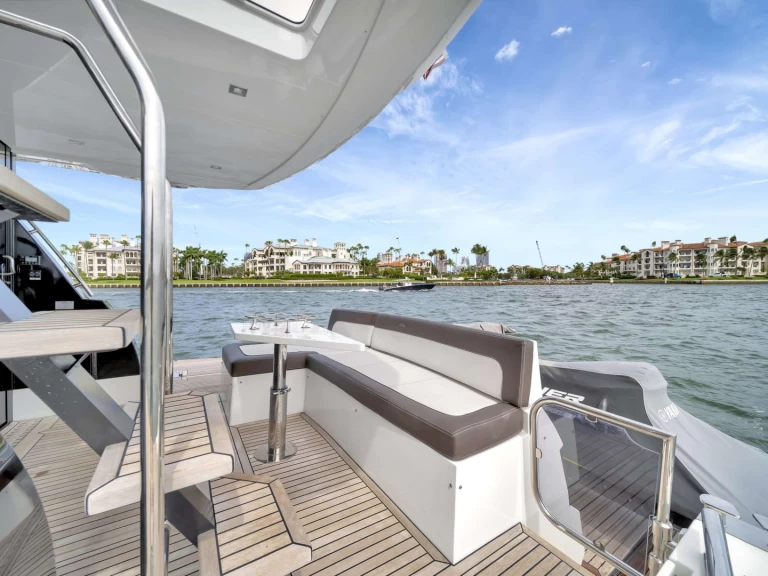 Uthyrning Lyx yacht i Miami  - Galeon Infinity