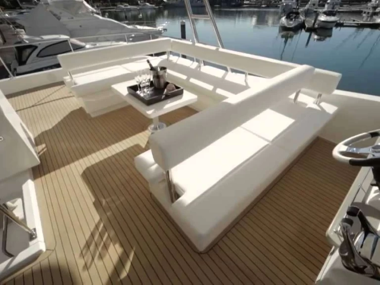 Lyx yacht för uthyrning Brittiska Jungfruöarna till det bästa priset 