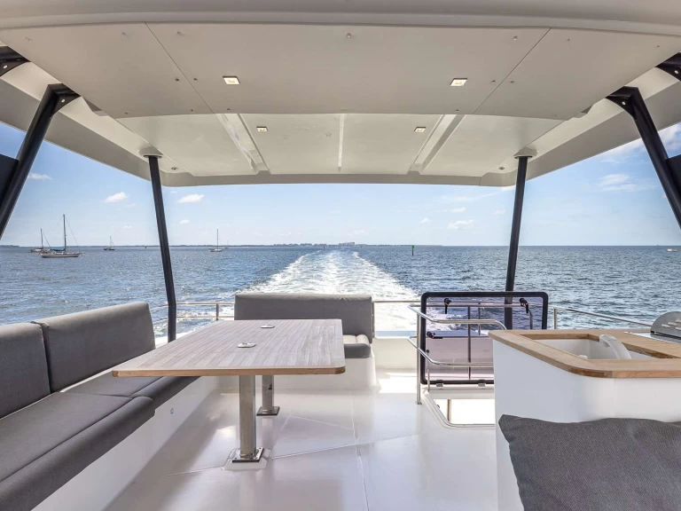 Hyr en Fountaine Pajot Happy Place Miami  