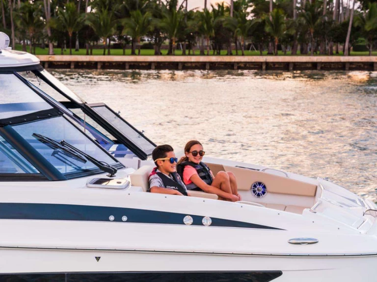 Båtuthyrning Aquila Selesticat i Port Fréjus på Samboat 