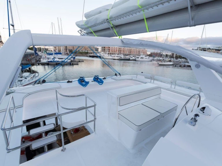 Uthyrning Lyx yacht Matrix Yachts med en båtlicens 