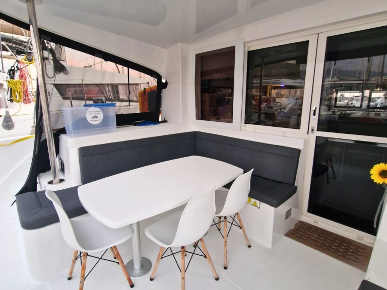 Uthyrning Katamaran  Lagoon med en båtlicens 