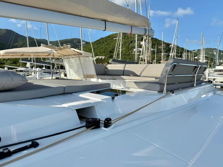 Yacht charter Road Town billig Elba 45