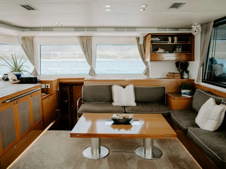 Uthyrning Lyx yacht Lagoon med en båtlicens 