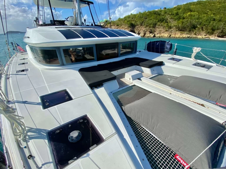 Uthyrning Lyx yacht Lagoon med en båtlicens 