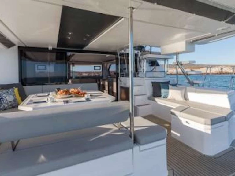 Lyx yacht för uthyrning Brittiska Jungfruöarna till det bästa priset 