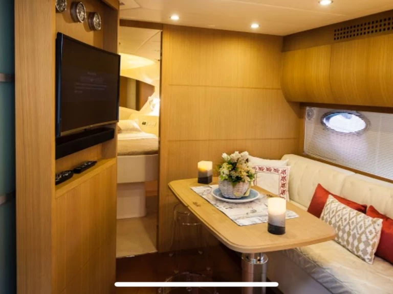 Båtuthyrning Pershing Pershing 56 HT i Porto di Salerno på Samboat 