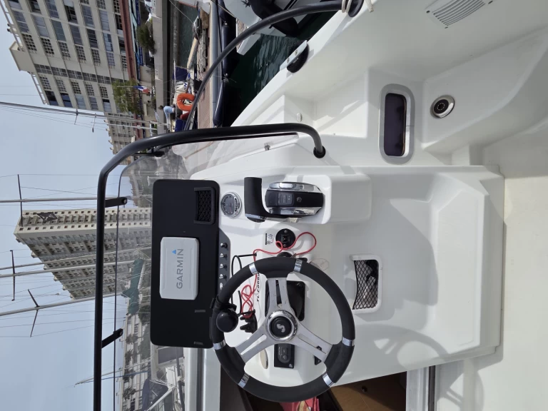 Båtuthyrning Bénéteau Flyer Serie 8 i Toulon på Samboat 