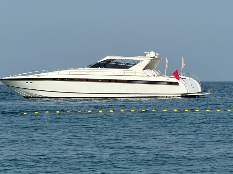 Hyra Lyx yacht med eller utan skeppare Arno Leopard Allyene 