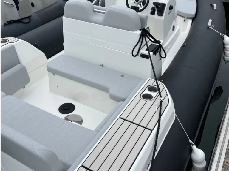 Uthyrning RIB i La Trinité-sur-Mer - Zodiac Medline 7.5